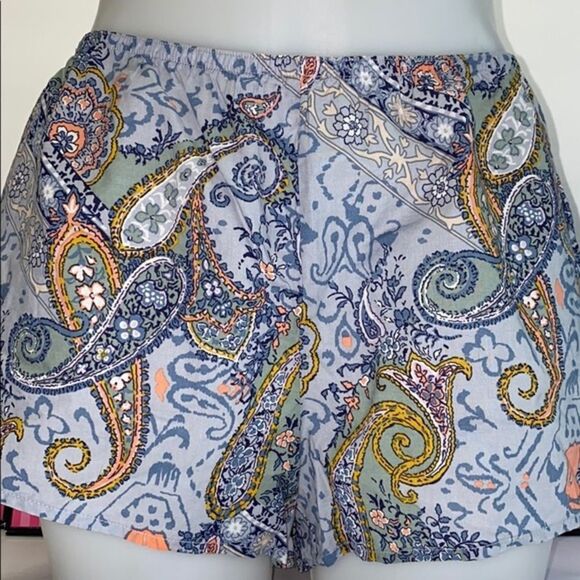 NWT VICTORIA SECRET Pajama Short - Picture 1 of 3